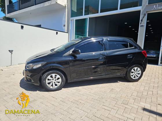 CHEVROLET ONIX 1.0 MPFI LT 8V FLEX 4P MANUAL CHEVROLET ONIX 1.0 MPFI LT 8V FLEX 4P MANUAL